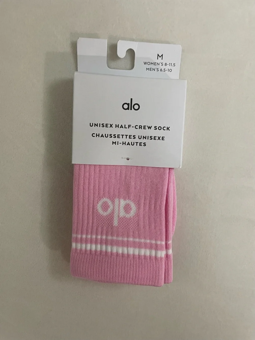 Alo NWT Unisex Half Crew Throwback Socks Sweet Pink White Size M